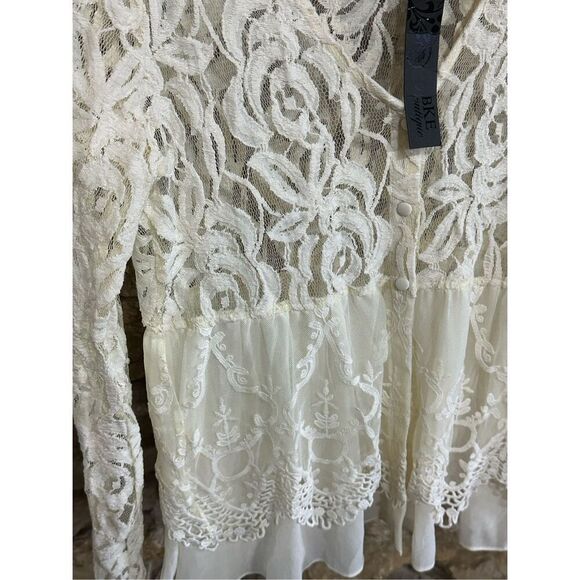 Women's NWT Button Up BKE Boutique Sheer Ivory Lace Embroidered Long Sleeve Blou - Picture 2 of 10